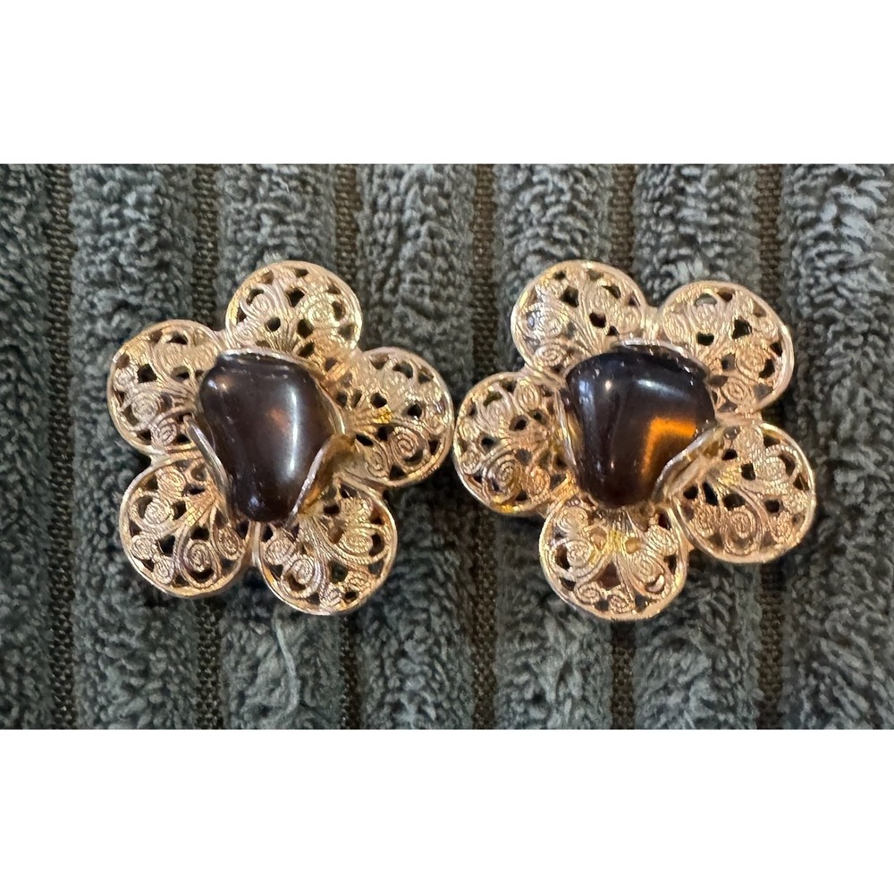 Vintage Gold Tone Flower Clip On Earrings Dark Amber Stone Filigree